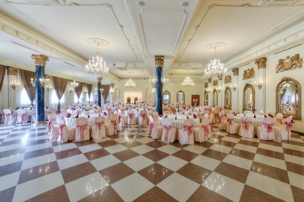 Hotel Krolewski Janów Lubelski Εξωτερικό φωτογραφία