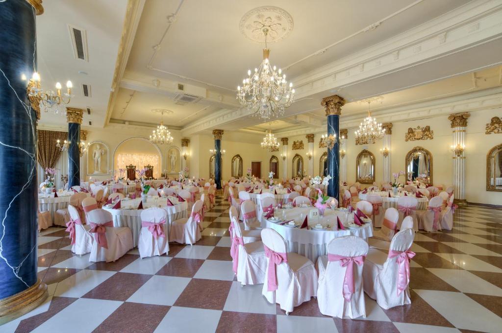Hotel Krolewski Janów Lubelski Εξωτερικό φωτογραφία